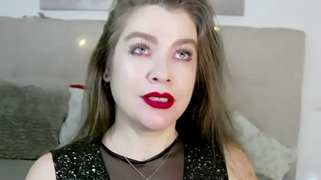 PetersEmily online show from December 2024 10:03:02 PM