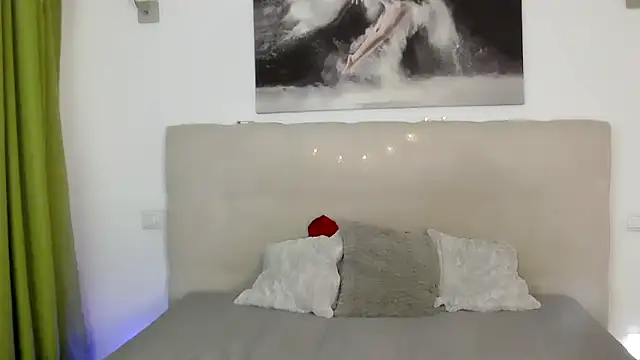 PetersEmily online show from February 2025 03:09:01 PM