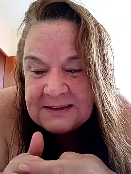 Yaya Mineira online show from January 2025 01:49:01 PM