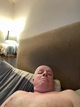 locallad88 online show from February 2026 10:13:02 PM