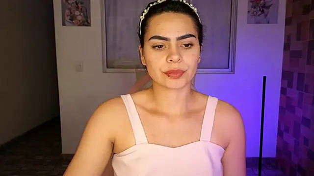 Snapshot of sexyladyy_ chatting on February 2025 05:21:02 PM sexyladyy online show from February 2025 05:21:02 PM