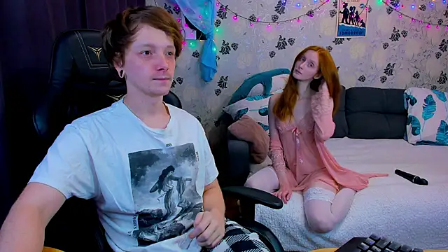 Snapshot of lakmsrrrmrrr chatting on December 2024 10:27:01 AM lakmsrrrmrrr online show from December 2024 10:27:01 AM