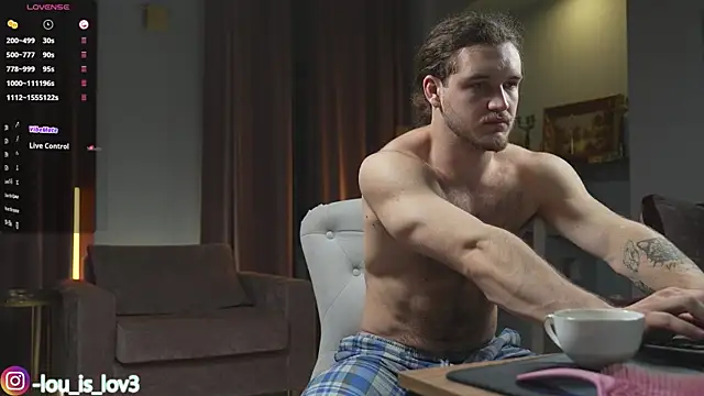 Louis Karlos online show from October 2025 04:14:01 AM