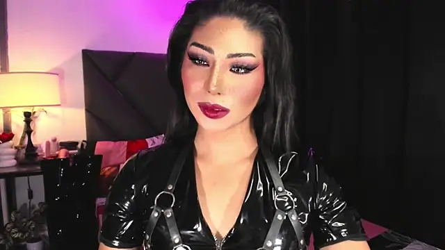 Snapshot of MaxxineMorenaTs chatting on January 2026 08:33:01 PM MaxxineMorenaTs online show from January 2026 08:33:01 PM