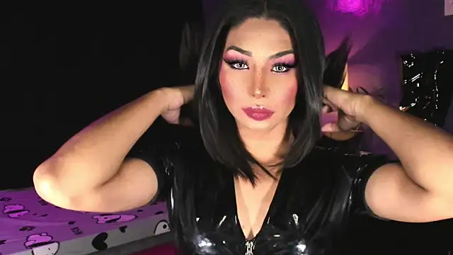 Snapshot of MaxxineMorenaTs chatting on April 2026 07:44:02 PM MaxxineMorenaTs online show from April 2026 07:44:02 PM