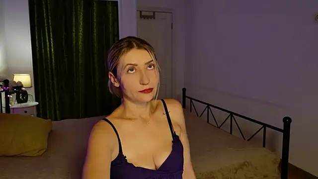 ZoeGrant online show from November 2025 08:54:02 PM