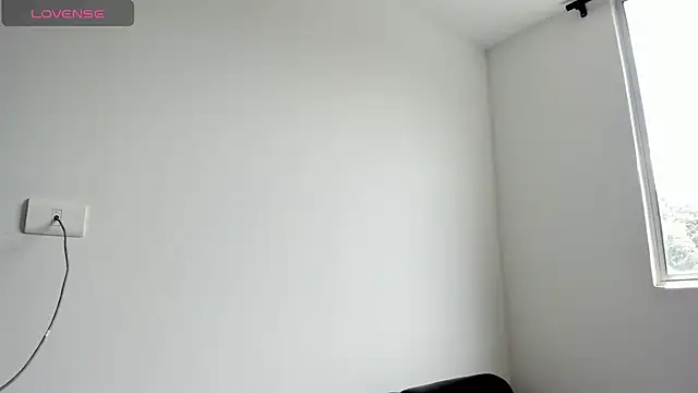 CuteEbony1 online show from October 2025 05:37:02 PM