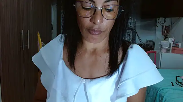 kateleyagrey online show from January 2025 11:15:02 PM