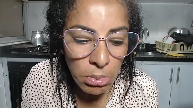 Snapshot of kateleyagrey chatting on May 2026 07:42:01 PM kateleyagrey online show from May 2026 07:42:01 PM