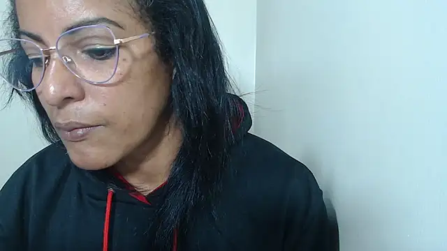 Snapshot of kateleyagrey chatting on June 2026 02:30:01 PM kateleyagrey online show from June 2026 02:30:01 PM