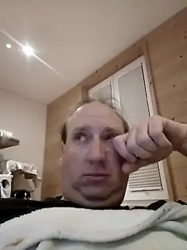 Snapshot of GeilerSchweizer chatting on January 2025 09:26:02 PM GeilerSchweizer online show from January 2025 09:26:02 PM