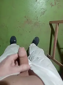 Snapshot of GeilerSchweizer chatting on December 2025 10:43:01 AM GeilerSchweizer online show from December 2025 10:43:01 AM