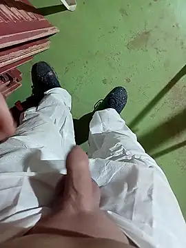 Snapshot of GeilerSchweizer chatting on January 2026 10:43:01 AM GeilerSchweizer online show from January 2026 10:43:01 AM