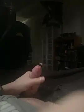 whitestroker online show from December 2025 06:38:01 PM