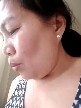 Snapshot of Sofiafuckbabes chatting on March 2025 07:32:01 AM Sofiafuckbabes online show from March 2025 07:32:01 AM