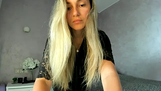  DarkRose  online show from April 2026 10:52:01 AM