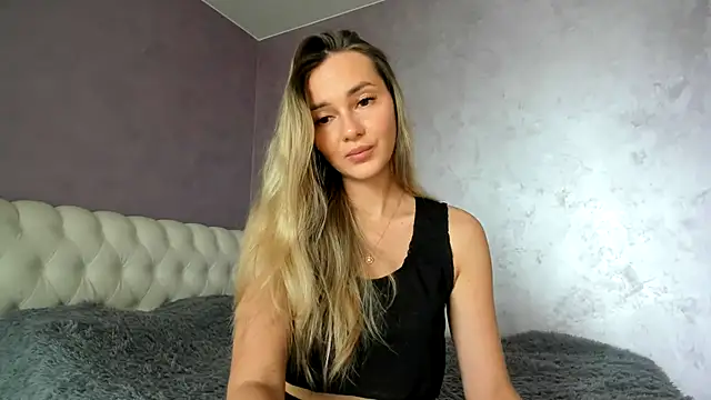 Snapshot of _DarkRose_ chatting on May 2026 12:35:01 PM DarkRose online show from May 2026 12:35:01 PM