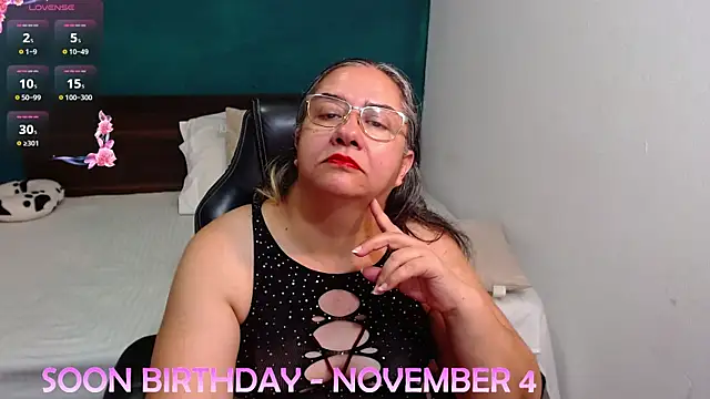 scaelettdubois online show from November 2025 10:21:02 PM