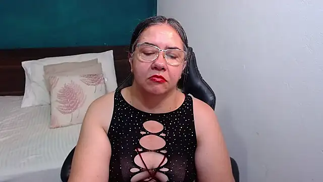 scaelettdubois online show from November 2025 11:10:02 PM