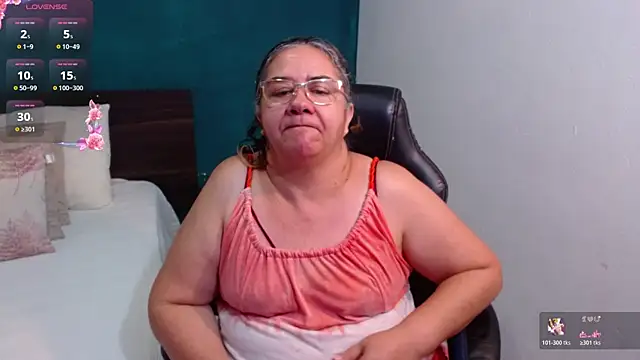 scaelettdubois online show from February 2026 01:24:01 AM