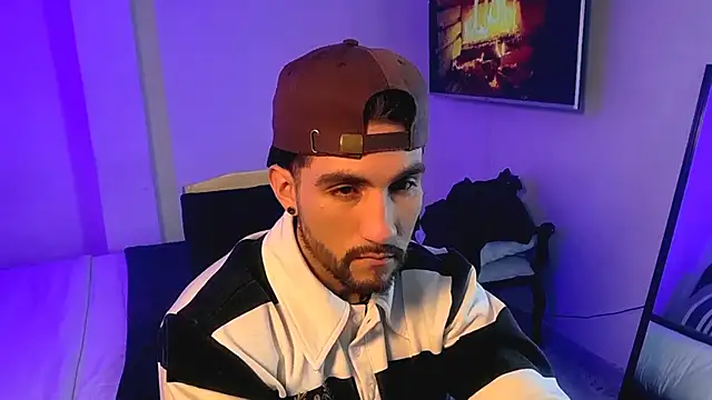 Snapshot of _DANTE_BIGASS chatting on February 2025 02:07:02 AM DANTE BIGASS online show from February 2025 02:07:02 AM