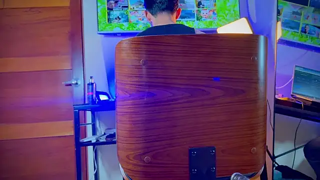 Snapshot of _DANTE_BIGASS chatting on November 2025 09:18:01 PM DANTE BIGASS online show from November 2025 09:18:01 PM