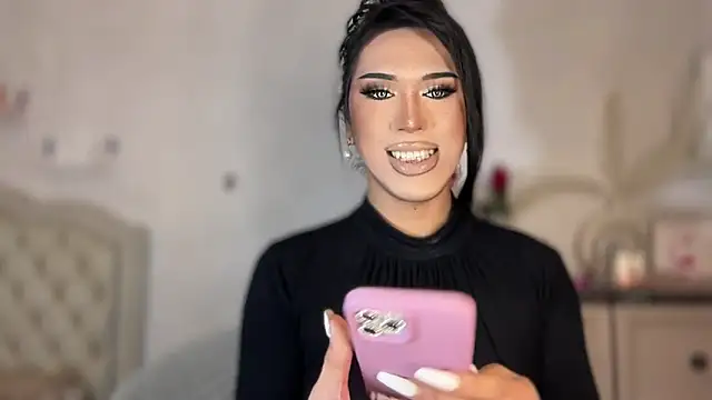 Ts glamxxxx online show from November 2025 12:20:02 AM