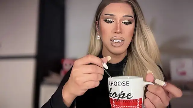 Ts glamxxxx online show from January 2026 12:35:01 AM