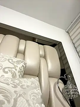 ALISSON FOXXX1 online show from November 2025 10:56:01 PM