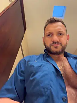 JonJ0 online show from April 2026 10:26:02 PM