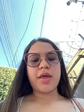 Lucyklein2022 online show from December 2024 01:52:02 PM