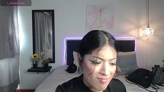 Snapshot of vaness_weet chatting on January 2025 08:14:02 PM vaness weet online show from January 2025 08:14:02 PM