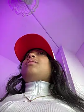 Snapshot of vaness_weet chatting on February 2025 08:22:01 PM vaness weet online show from February 2025 08:22:01 PM