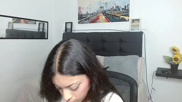 Snapshot of vaness_weet chatting on November 2025 08:08:02 PM vaness weet online show from November 2025 08:08:02 PM