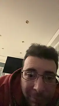 Italo1988 online show from November 2025 10:53:02 PM