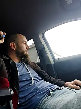 JohnnyFaster online show from October 2025 08:07:02 PM