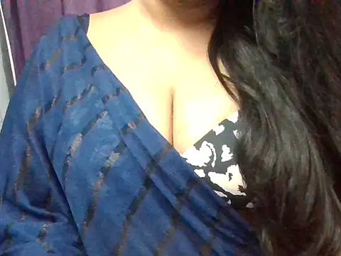 Roopshikha39 online show from June 2026 06:32:02 PM