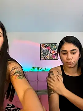 Snapshot of Layla_Rachel chatting on November 2025 02:03:02 AM Layla Rachel online show from November 2025 02:03:02 AM