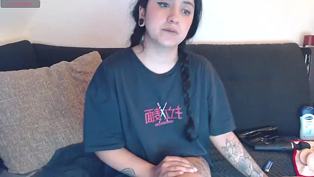 Snapshot of AbsentaVert chatting on October 2025 09:23:01 PM AbsentaVert online show from October 2025 09:23:01 PM