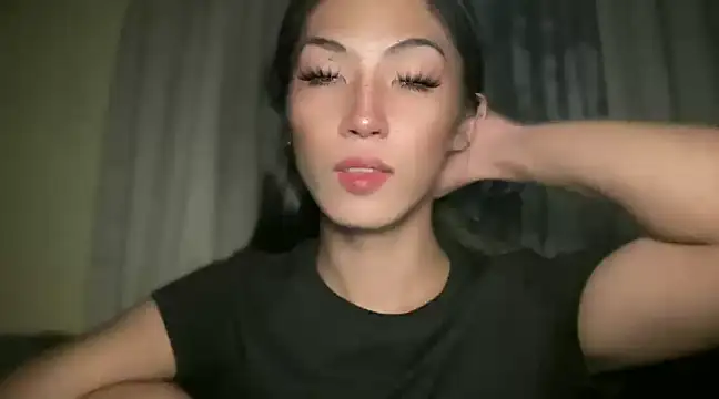 Bella Gordon online show from December 2024 08:58:02 PM