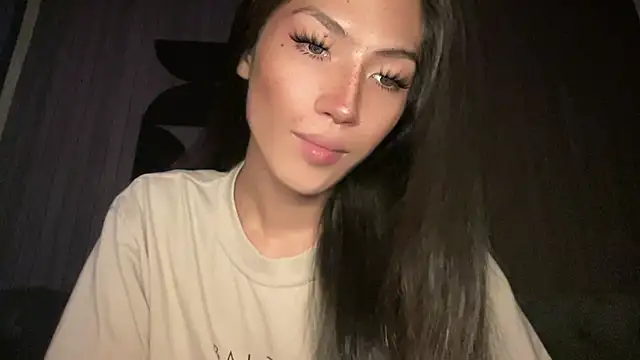 Bella Gordon online show from September 2025 03:45:01 PM