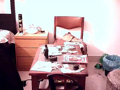 Snapshot of aksxi1 chatting on October 2025 04:22:01 PM aksxi1 online show from October 2025 04:22:01 PM