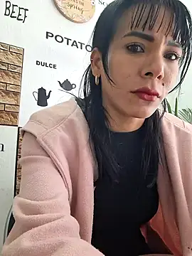 Doll Loren online show from February 2025 04:22:02 PM
