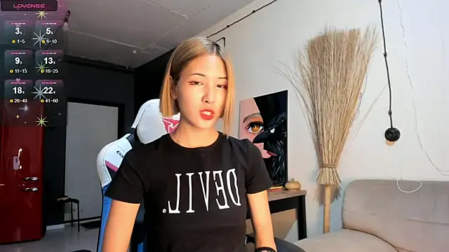 Snapshot of cho_nando chatting on December 2024 01:17:01 PM cho nando online show from December 2024 01:17:01 PM