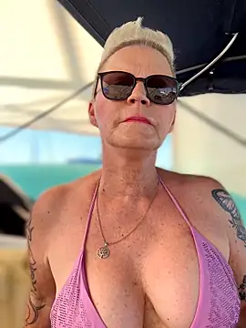 Snapshot of German_Milf chatting on June 2026 10:18:01 AM German Milf online show from June 2026 10:18:01 AM