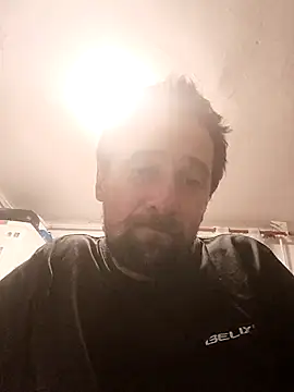 Snapshot of Stivn35 chatting on October 2025 03:21:02 AM Stivn35 online show from October 2025 03:21:02 AM