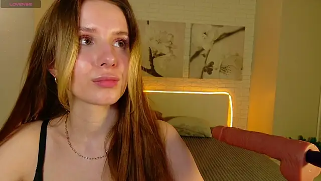 Betty June online show from April 2026 08:22:02 PM