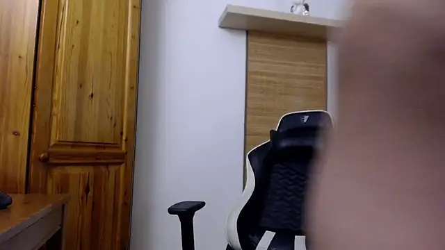 Lisakisss online show from March 2025 07:48:01 AM