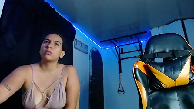 Adam Hudsond online show from April 2026 04:13:02 AM