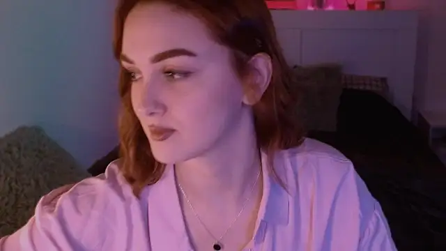 LilyFarey online show from December 2024 06:01:02 PM